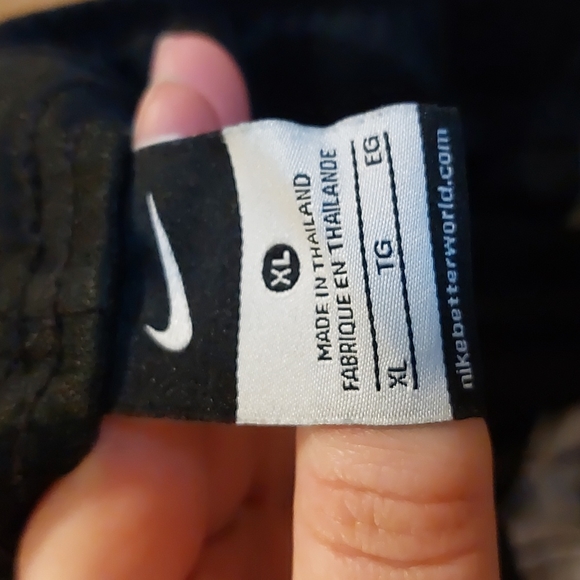 Nike mesh shorts - Picture 3 of 3